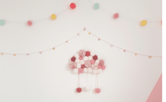 DIY suspension nuage en pompons 