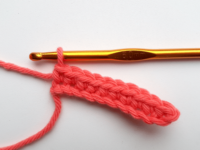 Comment compter les mailles et les rangs en crochet