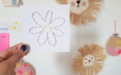 DIY de printemps pour enfants : broder des fleurs sur du carton