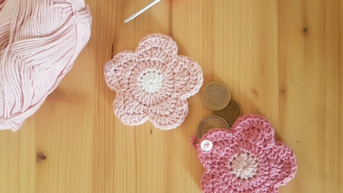 tuto crochet gratuit porte-monnaie fleur