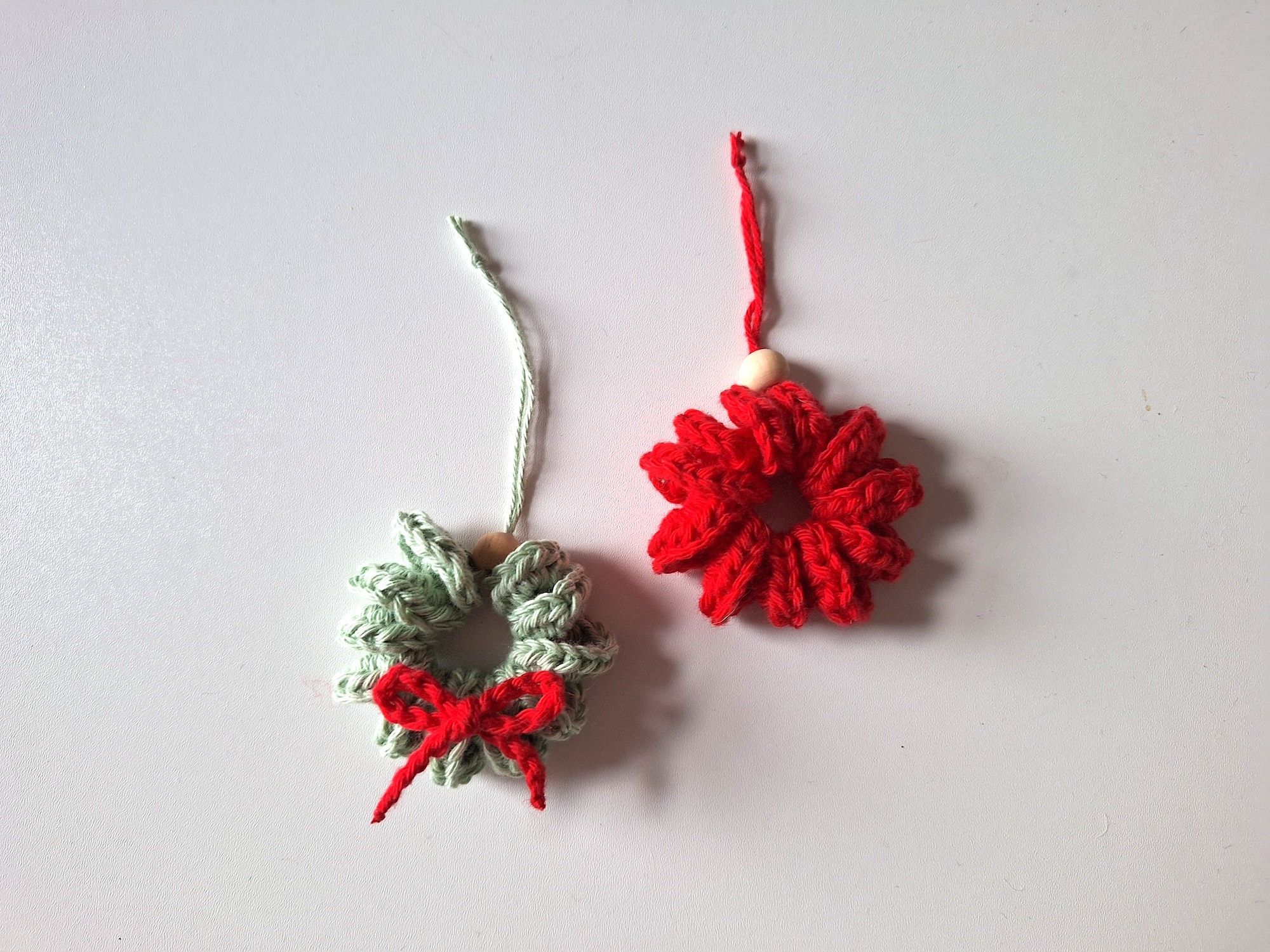 100 Clochettes Simples Mélangées - Couleurs De Noël - Breloques Perles 6mm Pour Bricolage Et Artisanat