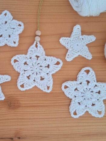 modèles étoiles en crochet