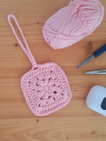 tuto pochette écouteurs crochet