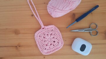 tuto pochette écouteurs crochet